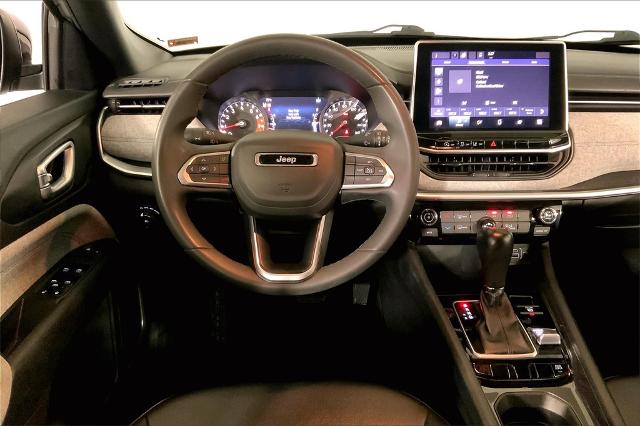 2023 Jeep Compass Vehicle Photo in Lees Summit, MO 64086
