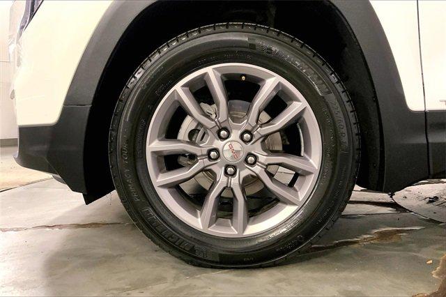 2024 GMC Terrain Vehicle Photo in KANSAS CITY, MO 64114-4502