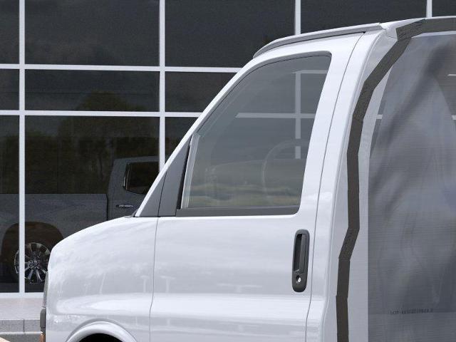 2025 Chevrolet Express Commercial Cutaway Vehicle Photo in TOPEKA, KS 66609-0000
