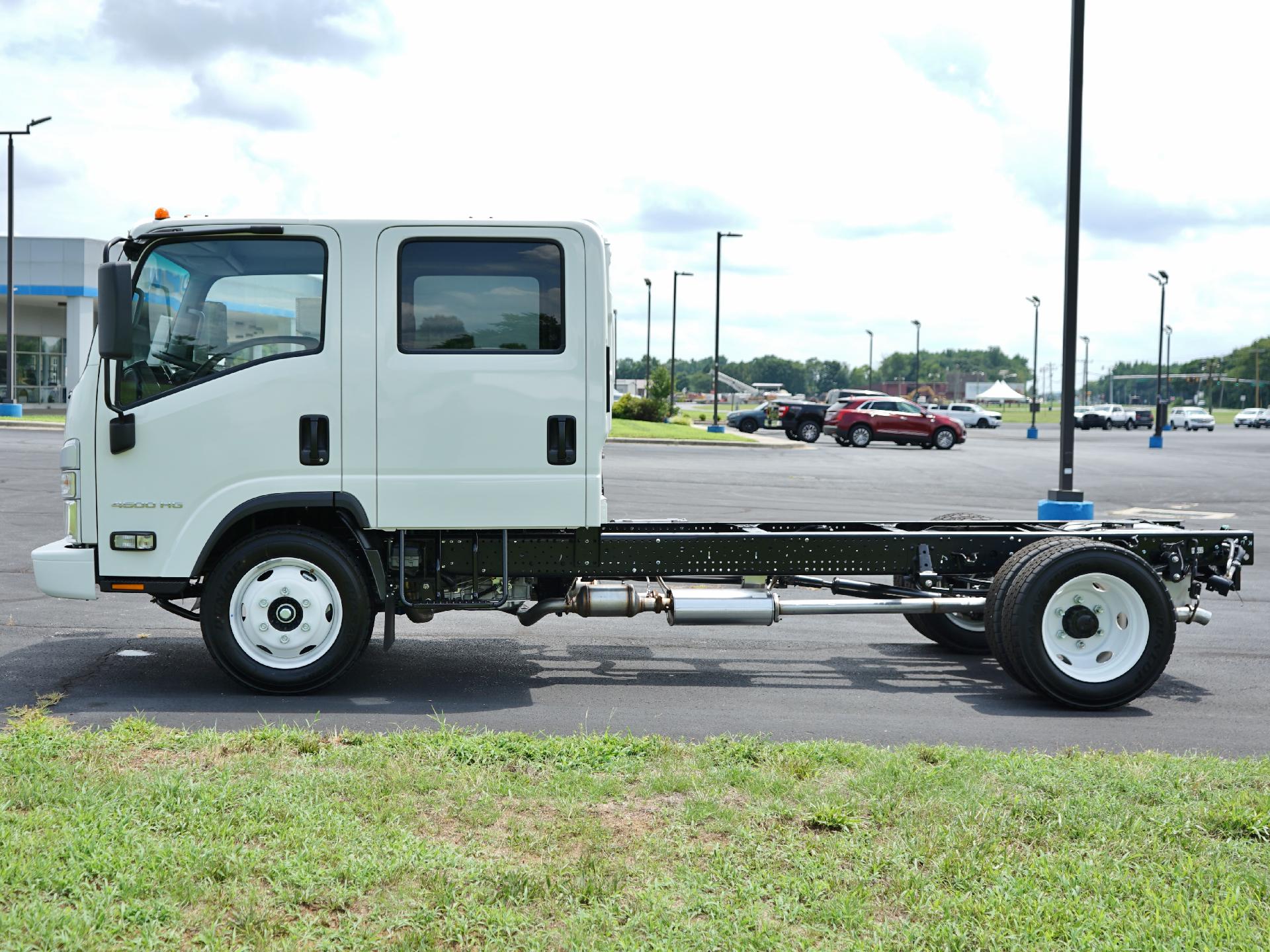 2025 Chevrolet Low Cab Forward 4500 Vehicle Photo in SMYRNA, DE 19977-2874