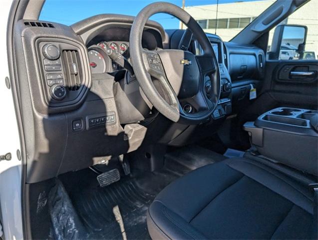 2024 Chevrolet Silverado 2500 HD Vehicle Photo in ENGLEWOOD, CO 80113-6708