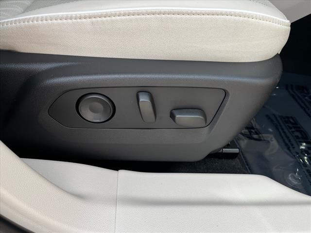 2022 Buick Envision Vehicle Photo in TAMPA, FL 33612-3404