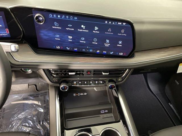 2025 Chevrolet Tahoe Vehicle Photo in PHOENIX, AZ 85014-3381