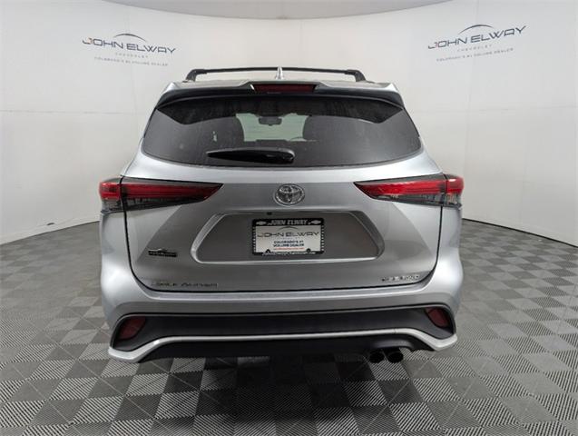 2023 Toyota Highlander Vehicle Photo in ENGLEWOOD, CO 80113-6708