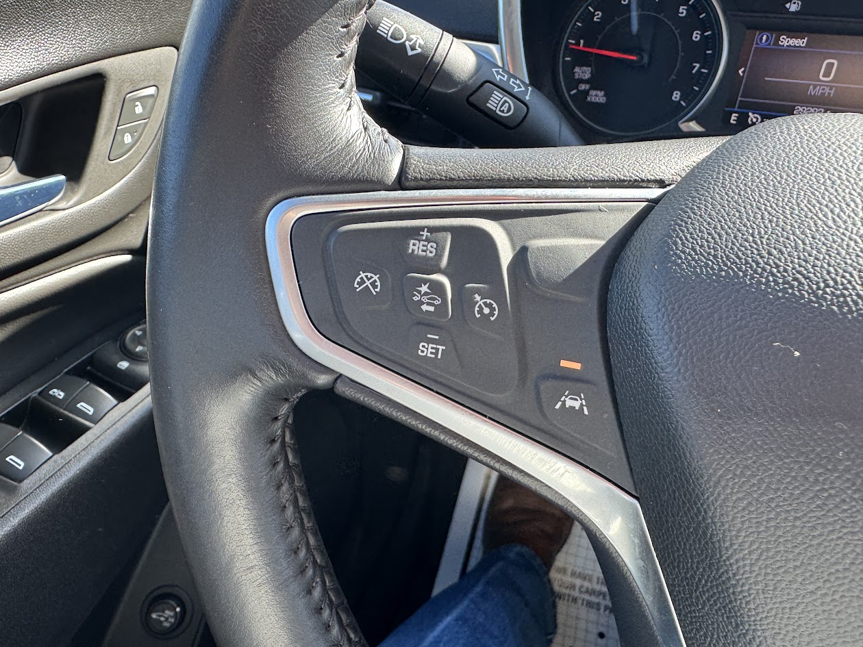 2022 Chevrolet Equinox Vehicle Photo in BOONVILLE, IN 47601-9633