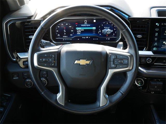 2022 Chevrolet Silverado 1500 Vehicle Photo in MAPLEWOOD, MN 55119-4794