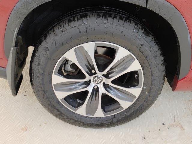 2023 Toyota Highlander Vehicle Photo in PINEVILLE, NC 28134-8495