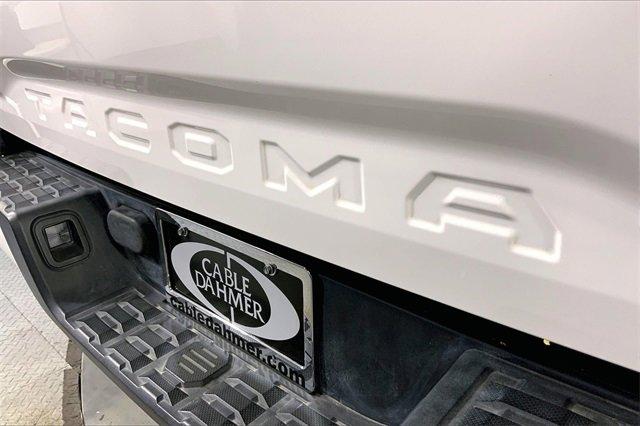 2023 Toyota Tacoma 2WD Vehicle Photo in KANSAS CITY, MO 64114-4502