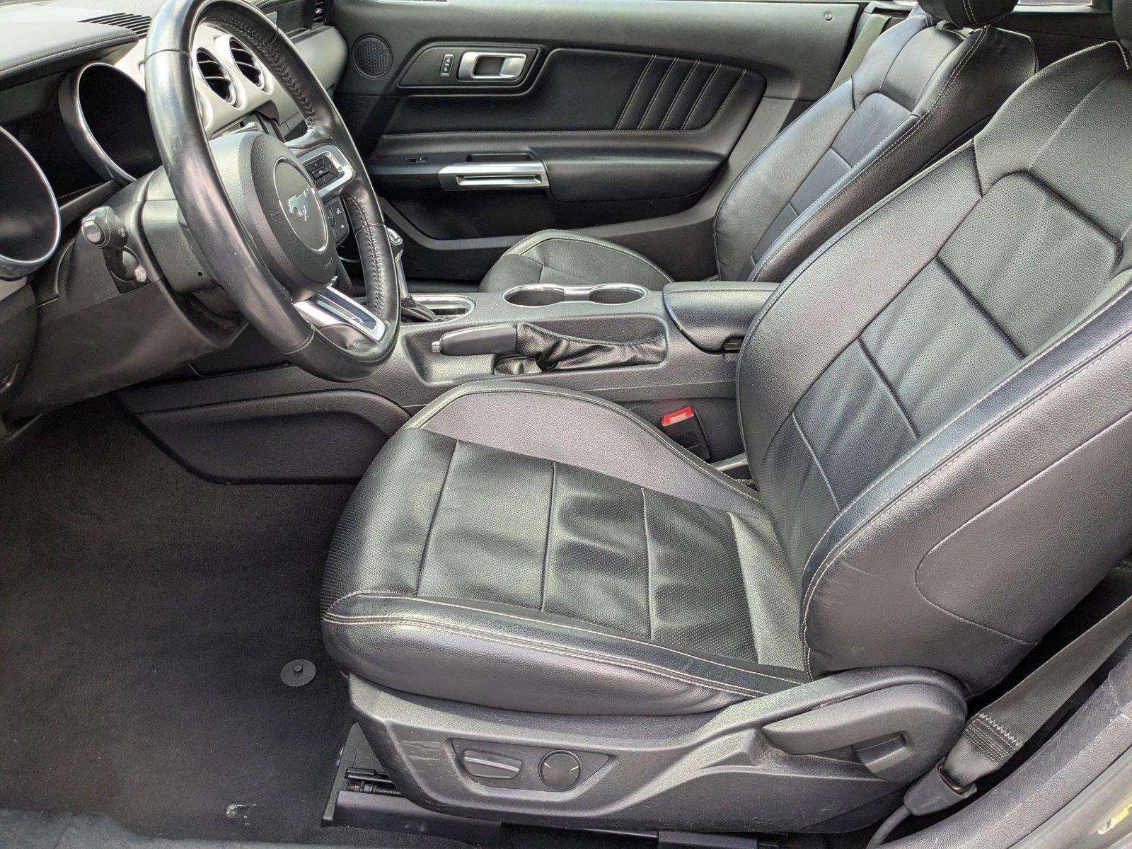 2022 Ford Mustang Vehicle Photo in Miami, FL 33015