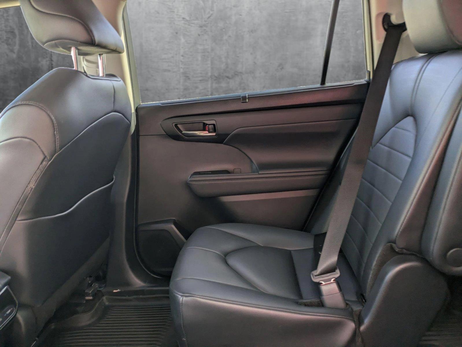 2024 Toyota Highlander Vehicle Photo in Winter Park, FL 32792