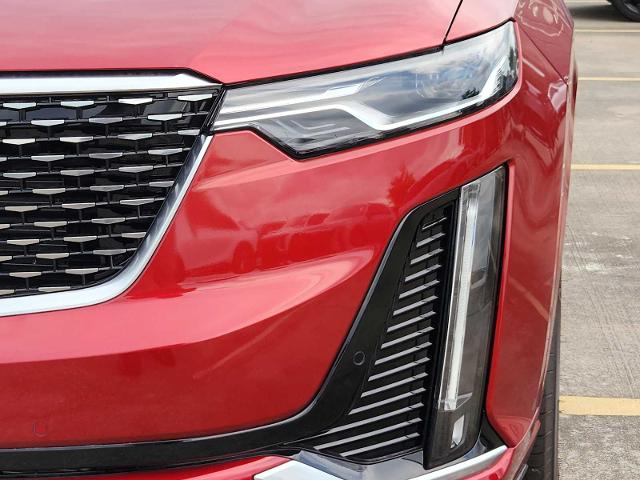 2025 Cadillac XT6 Vehicle Photo in HOUSTON, TX 77079