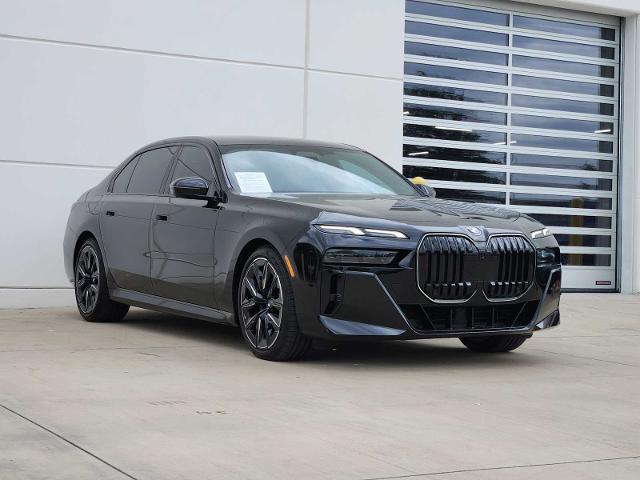 2024 BMW 740i xDrive Vehicle Photo in PLANO, TX 75024