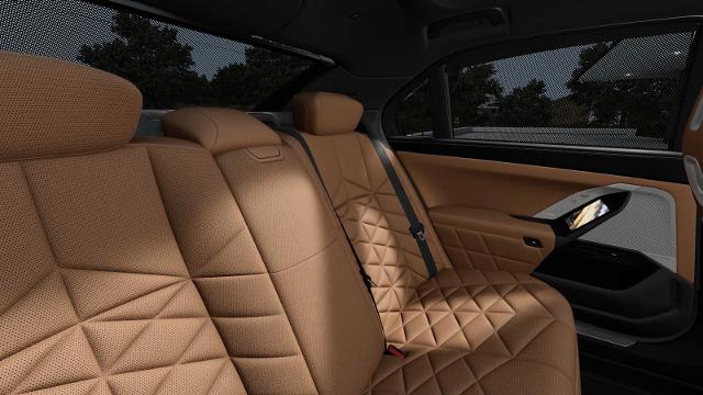 2025 BMW 740i xDrive Vehicle Photo in GRAPEVINE, TX 76051