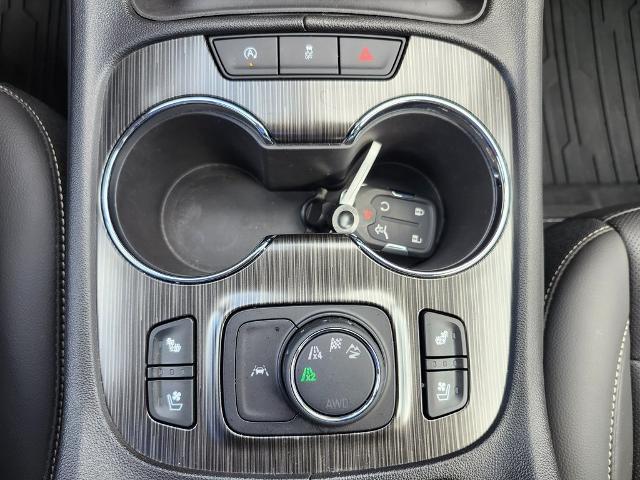 2023 GMC Acadia Vehicle Photo in GREEN BAY, WI 54304-5303