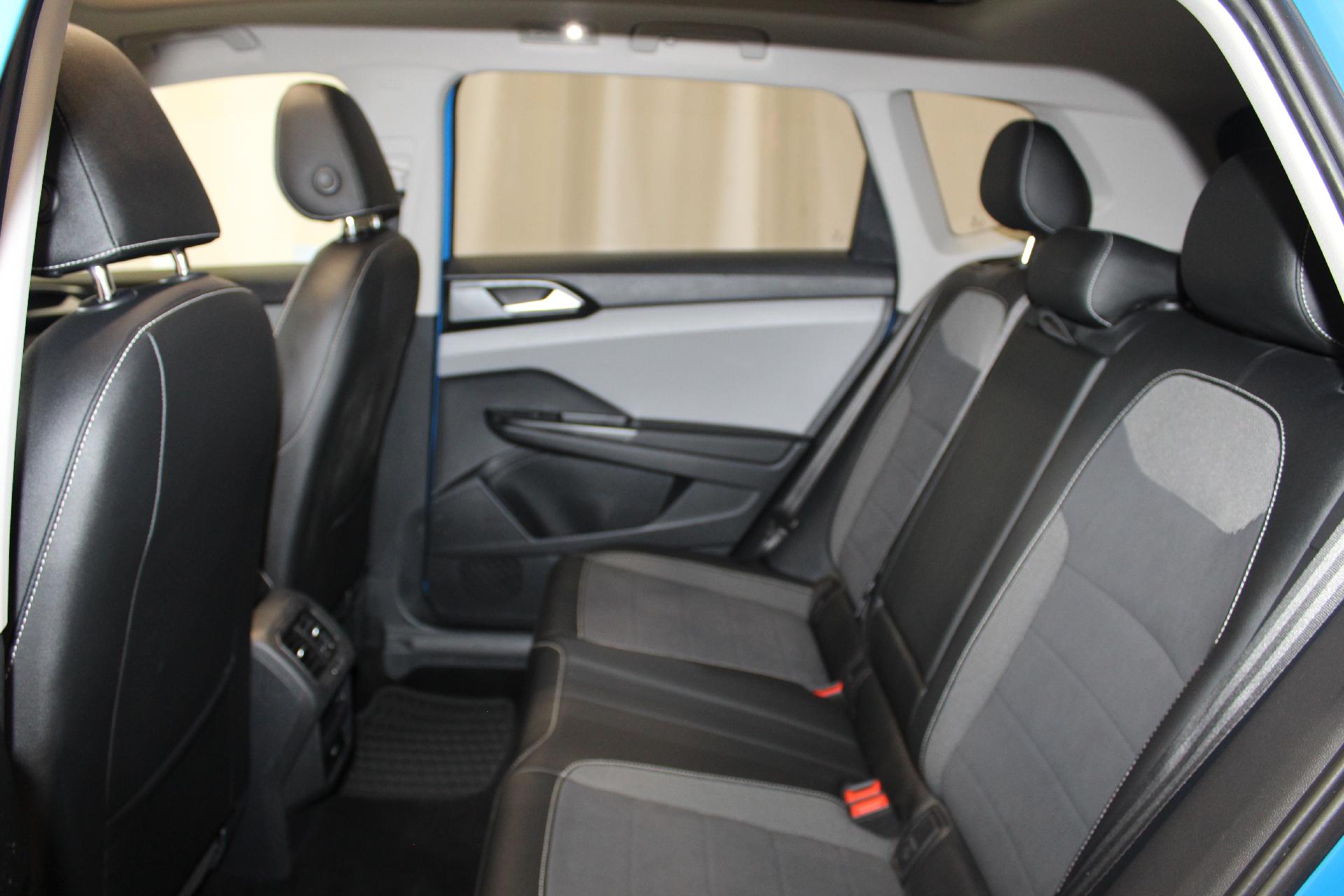 2022 Volkswagen Taos Vehicle Photo in NORTHAMPTON, MA 01060-1120