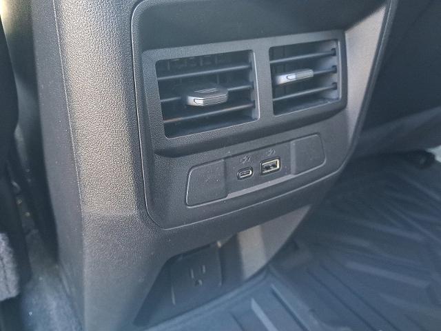 2024 GMC Canyon Vehicle Photo in TREVOSE, PA 19053-4984