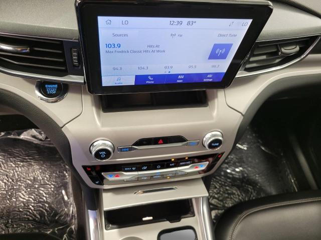 2023 Ford Explorer Vehicle Photo in Neenah, WI 54956