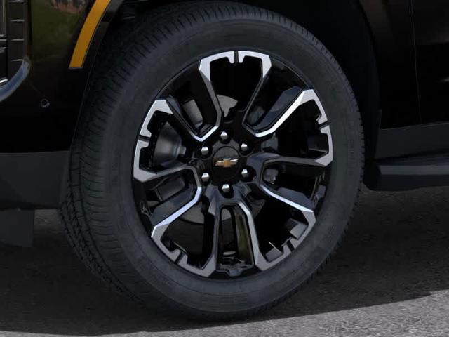 2025 Chevrolet Tahoe Vehicle Photo in MOON TOWNSHIP, PA 15108-2571