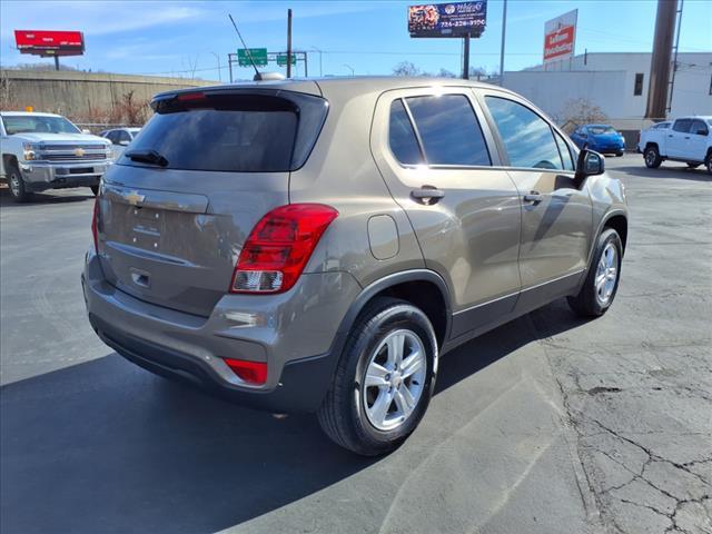 2022 Chevrolet Trax Vehicle Photo in TARENTUM, PA 15084-1435