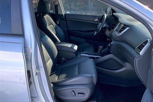 2016 Hyundai TUCSON Vehicle Photo in INDEPENDENCE, MO 64055-1314