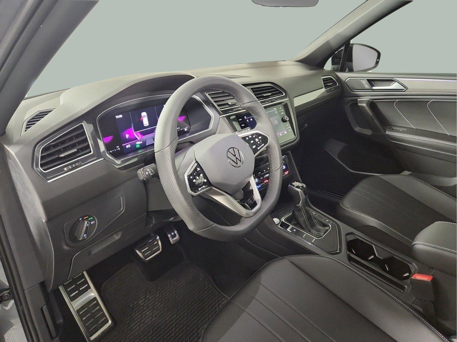 2024 Volkswagen Tiguan Vehicle Photo in Georgetown, TX 78626