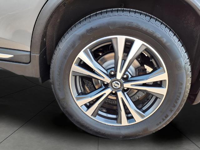 2017 Nissan Rogue Vehicle Photo in Oshkosh, WI 54904