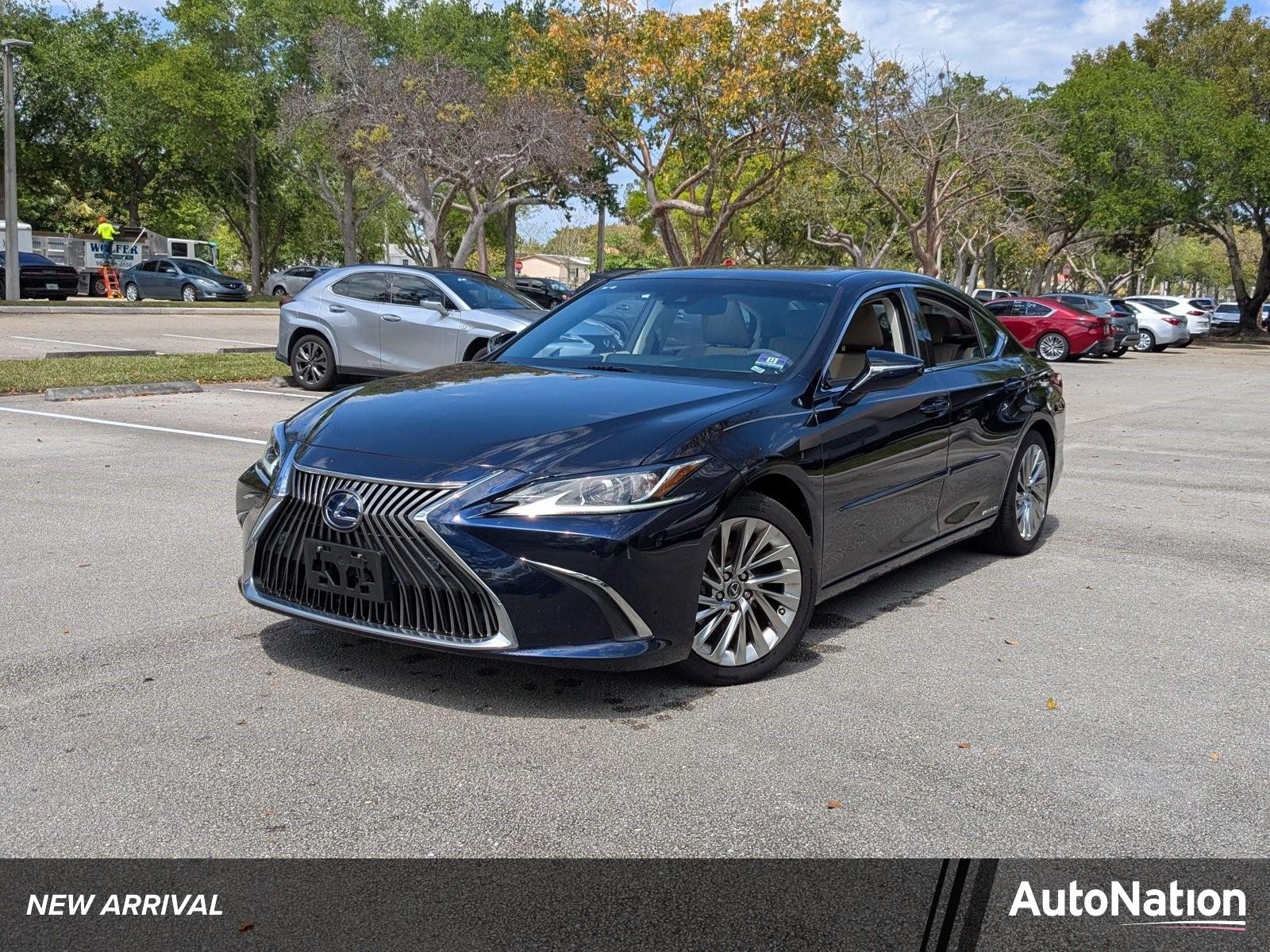 2019 Lexus ES 300h Vehicle Photo in West Palm Beach, FL 33417