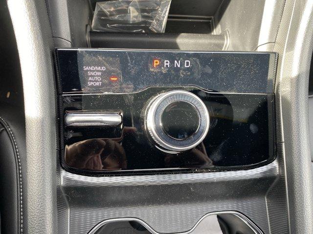 2025 Jeep Grand Cherokee L Vehicle Photo in Doylsetown, PA 18901