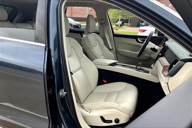 2022 Volvo XC60 Recharge Plug-In Hybrid Vehicle Photo in Houston, TX 77007