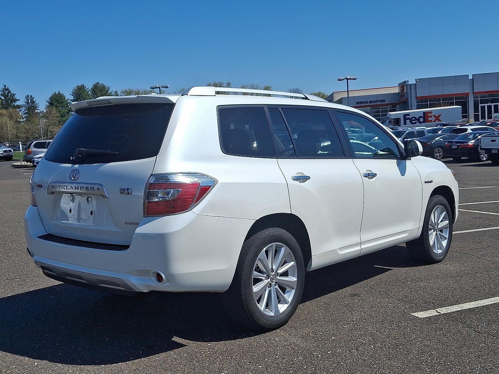 2009 Toyota Highlander Hybrid Vehicle Photo in Trevose, PA 19053