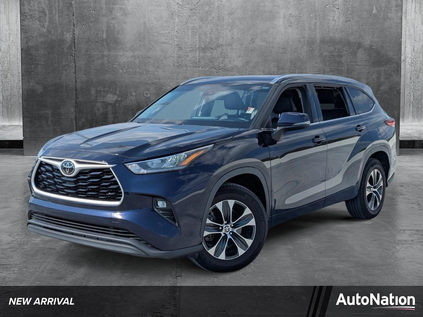 2020 Toyota Highlander Vehicle Photo in Ft. Myers, FL 33907