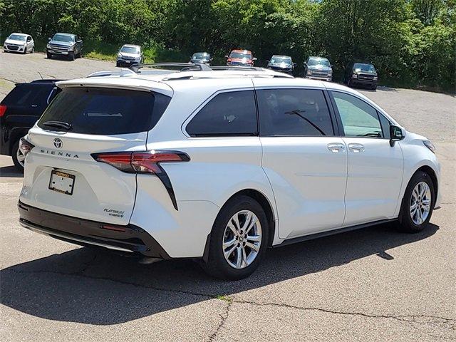 2022 Toyota Sienna Vehicle Photo in MILFORD, OH 45150-1684