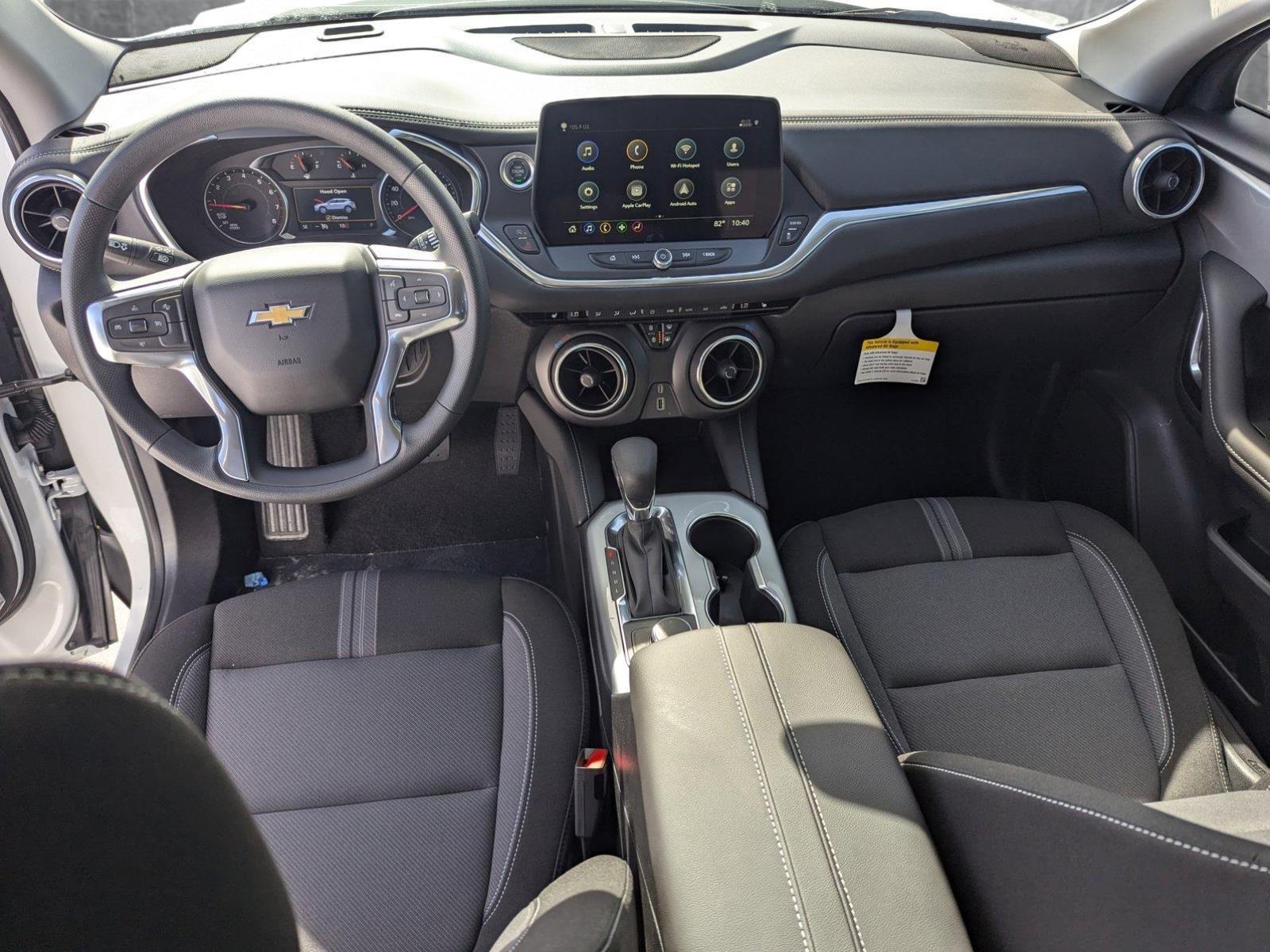 2025 Chevrolet Blazer Vehicle Photo in PEMBROKE PINES, FL 33024-6534