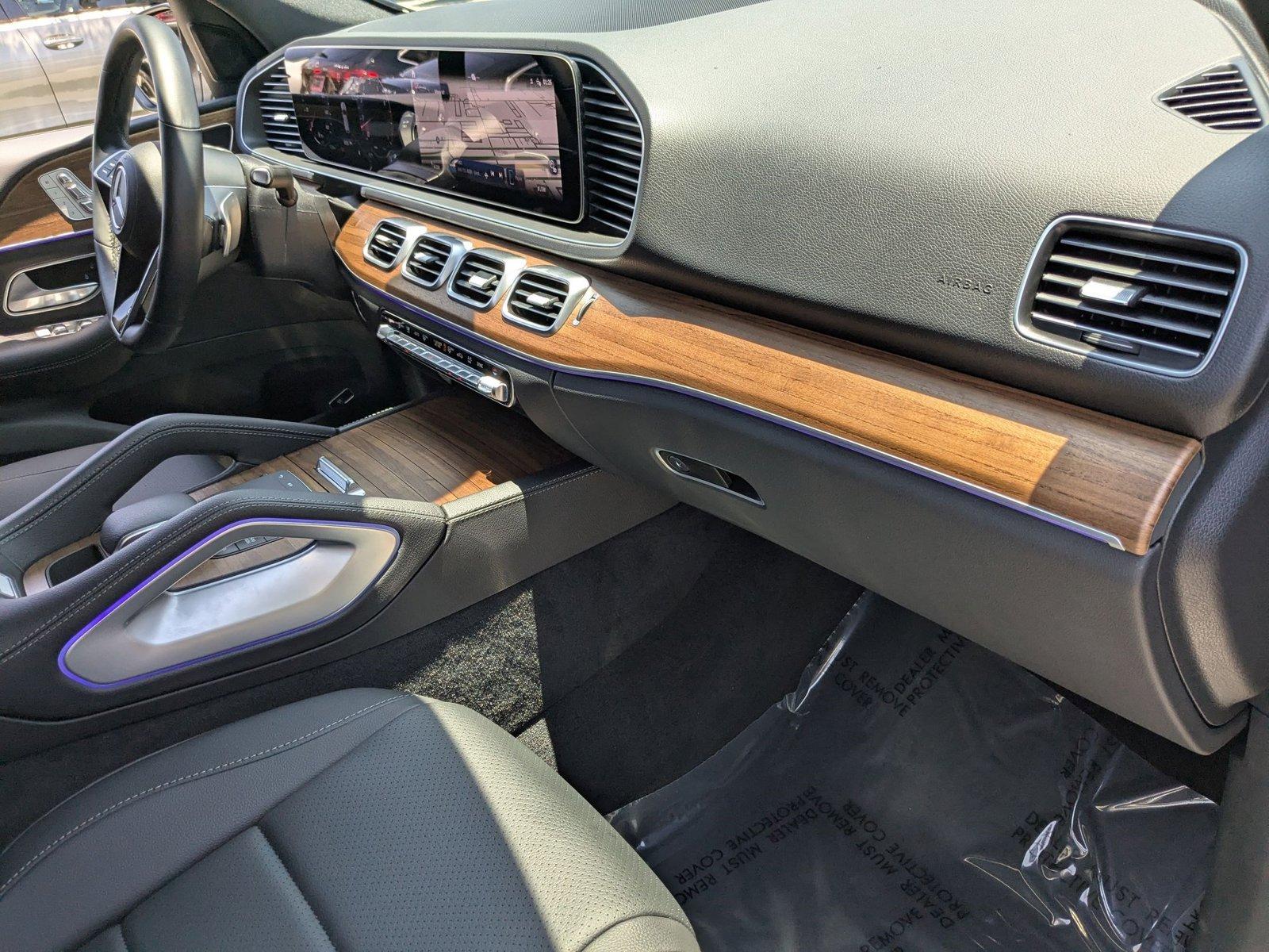2025 Mercedes-Benz GLE Vehicle Photo in Miami, FL 33169