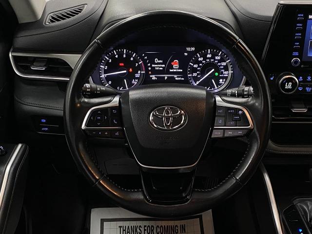 2020 Toyota Highlander Vehicle Photo in Appleton, WI 54913