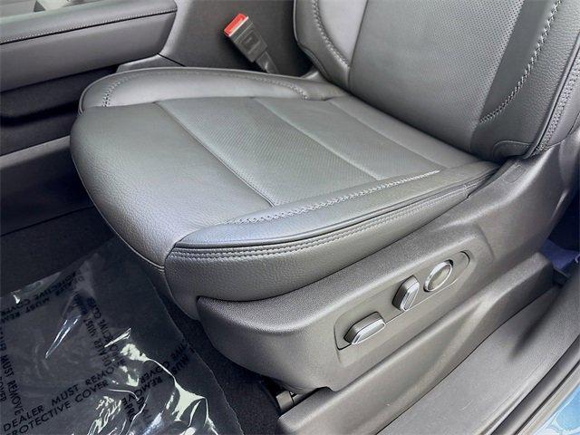 2025 GMC Sierra 3500 HD Vehicle Photo in PUYALLUP, WA 98371-4149