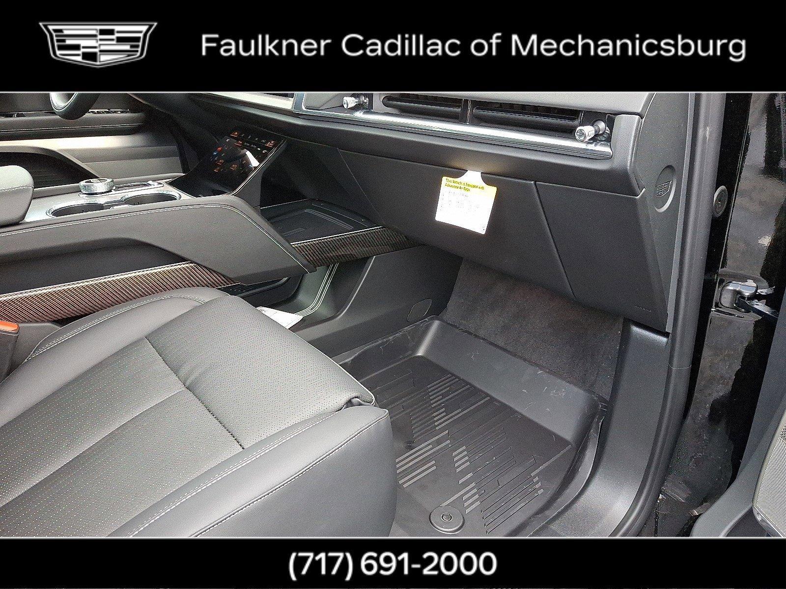 2026 Cadillac VISTIQ Vehicle Photo in MECHANICSBURG, PA 17050-1707