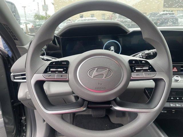 2024 Hyundai ELANTRA Vehicle Photo in Philadelphia, PA 19116