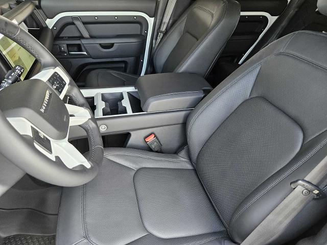 2025 Defender Vehicle Photo in AUSTIN, TX 78717