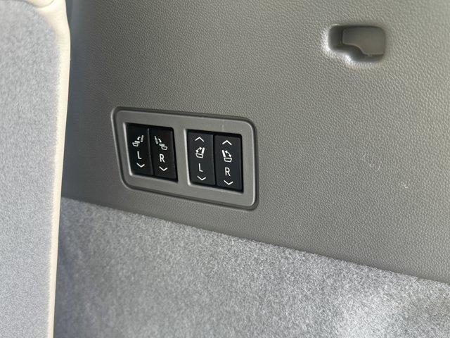 2024 Cadillac XT6 Vehicle Photo in LEOMINSTER, MA 01453-2952
