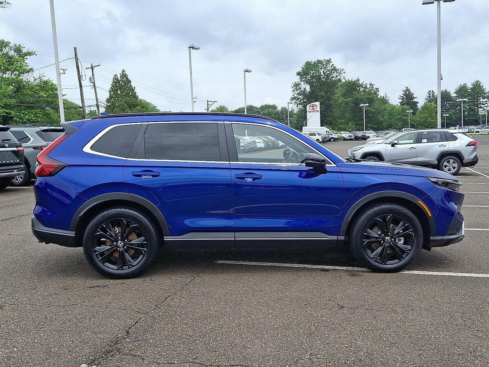 2024 Honda CR-V Hybrid Vehicle Photo in Trevose, PA 19053