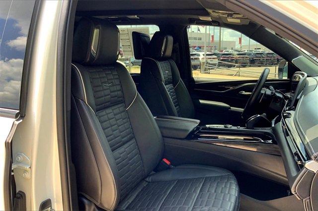 2023 Cadillac Escalade Vehicle Photo in KANSAS CITY, MO 64114-4545