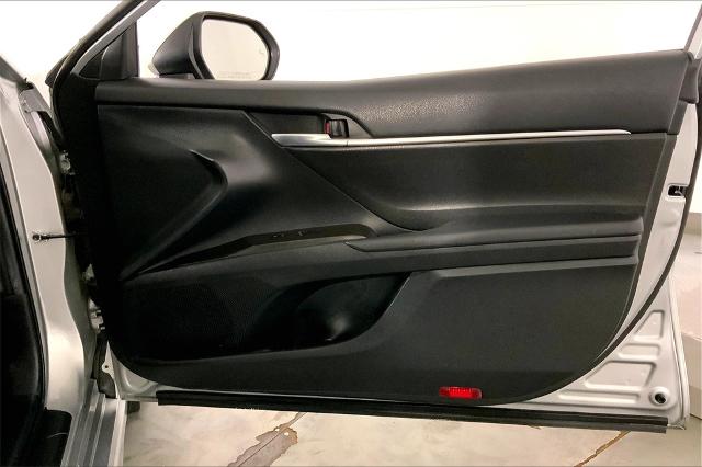 2022 Toyota Camry Vehicle Photo in Lees Summit, MO 64086