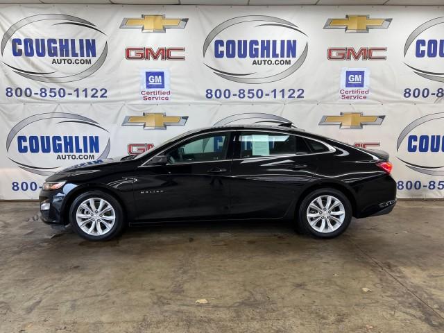 Used 2022 Chevrolet Malibu 1LT with VIN 1G1ZD5ST5NF123015 for sale in London, OH