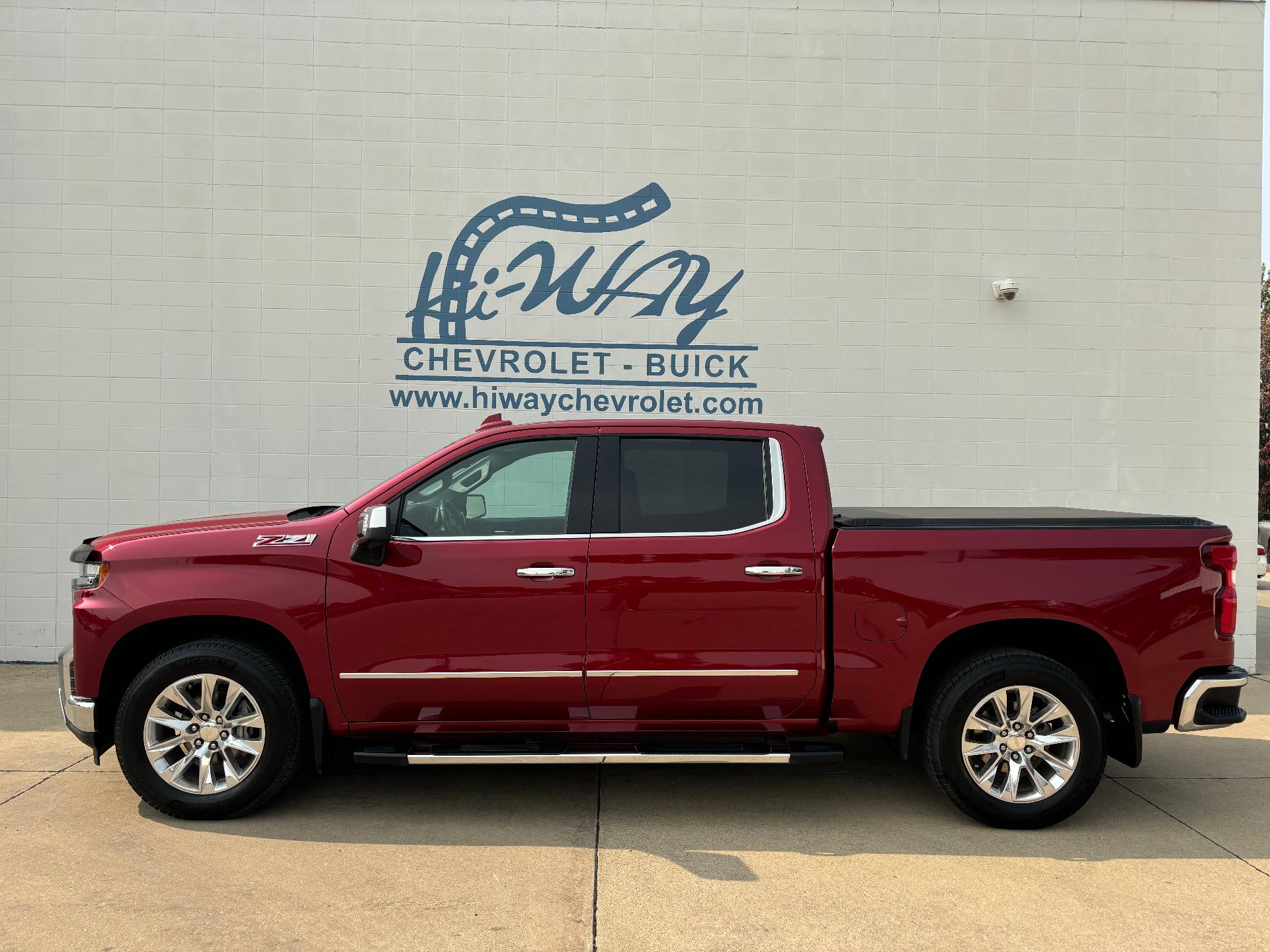 Used, Certified, Loaner Chevrolet Silverado 1500 Vehicles for Sale in ROCK VALLEY, IA|Hi-Way Chevrolet-Buick Used, Certified, Loaner Chevrolet Silverado 1500 Vehicles for Sale in ROCK VALLEY, IA|Hi-Way Chevrolet-Buick