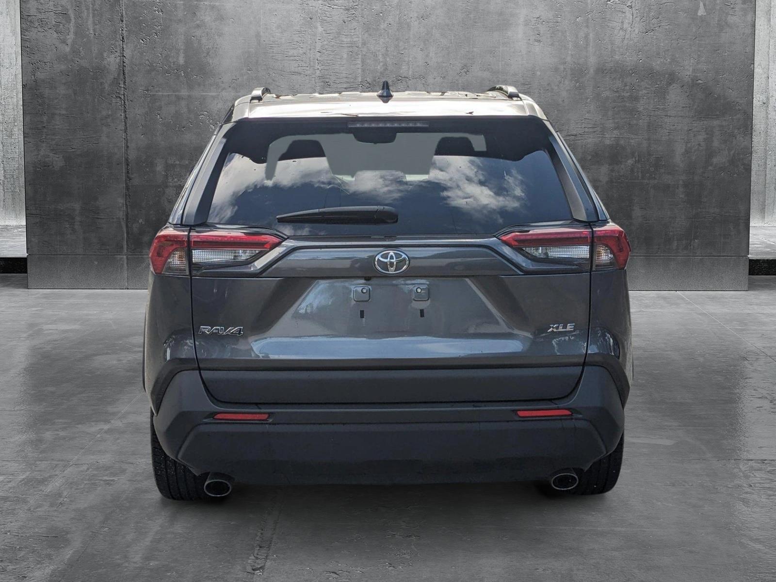 2021 Toyota RAV4 Vehicle Photo in GREENACRES, FL 33463-3207