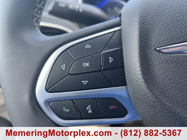 2022 Chrysler Pacifica Vehicle Photo in VINCENNES, IN 47591-5519