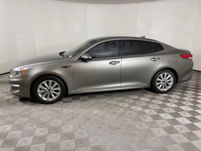 2016 Kia Optima Vehicle Photo in PHOENIX, AZ 85014-3381