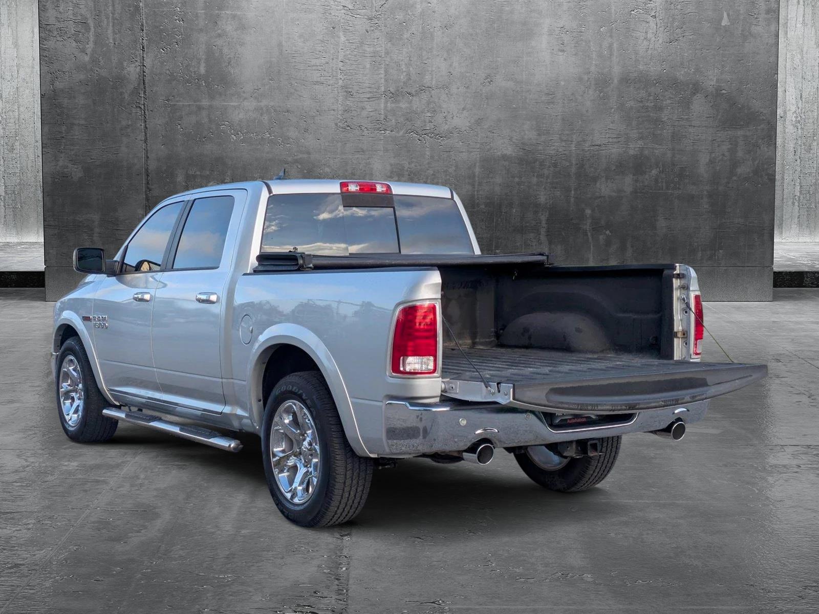 2015 Ram 1500 Vehicle Photo in Sarasota, FL 34231