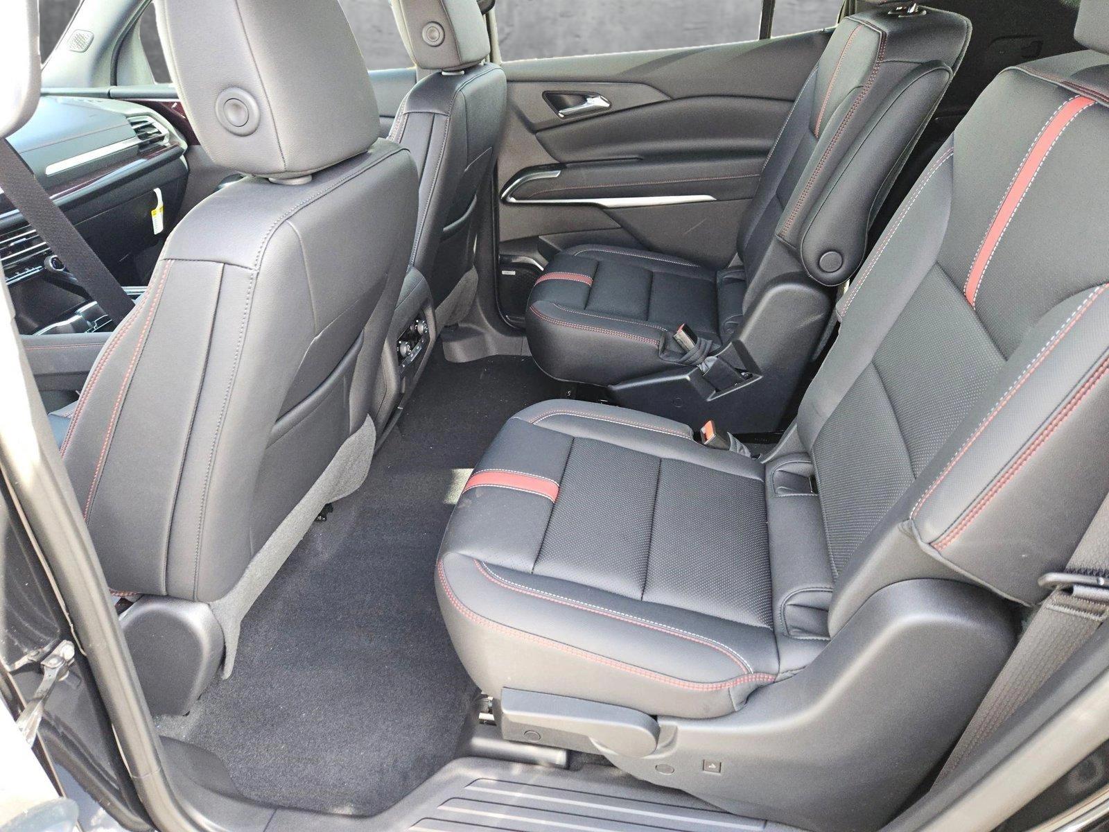 2025 Chevrolet Traverse Vehicle Photo in MESA, AZ 85206-4395